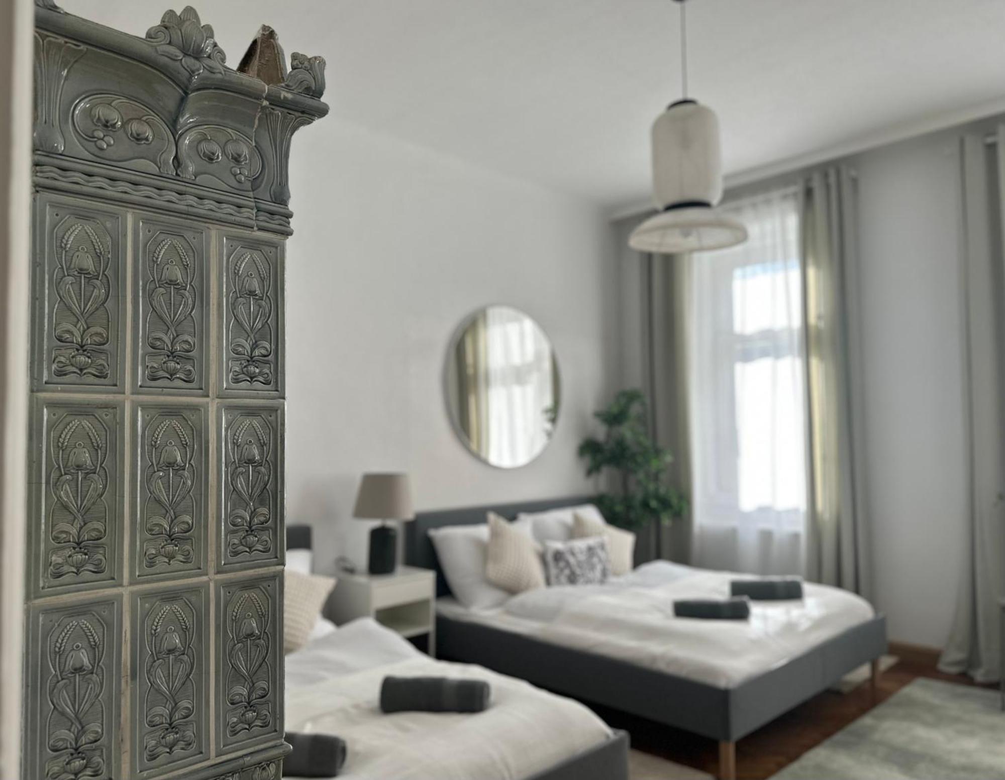 Spacious Apartment, 3 Min To U1 Reumannplatz Appartamento